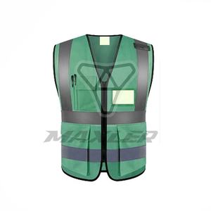 เสื้อแจ็กเก็ตนิรภัยแนวสตรีท Hi VIS เสื้อกั๊กสะท้อนแสงสีเขียวปรับแต่งได้สำหรับฤดูหนาว - Product Image 1