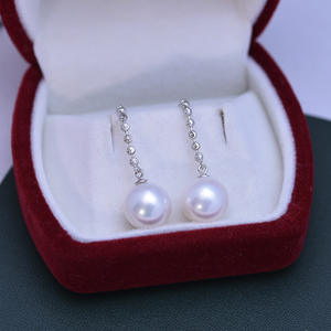 Perles d'eau douce Edison blanches australiennes plates et polyvalentes de 10-11 mm, parfaitement rondes avec une forte luminosité, presque parfaites pour les boucles d'oreilles - Product Image 3