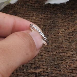 Bague en argent sterling 925 perlée, minimaliste, à points, sertie clos, pour femme, idéale pour mariage et fête, bijoux fins, vente en gros - Product Image 4