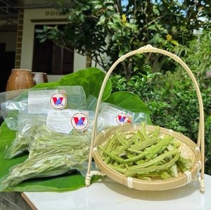 Venta al por mayor de tallos de oreja de elefante secos, envasados en 500g, 1kg, 10kg, 25kg. Tallos de Colocasia secos naturales, suministro a granel de vegetales. - Product Image 4