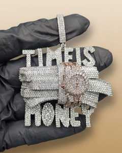 จี้ห้อยคอแบบฮิปฮอปหรูหรา ชุบทอง ประดับเพชรแบบ Iced Out ตัวอักษรตามสั่ง เงินแท้ 925 ประดับเพชร VVS มอยส์ซาไนต์ สำหรับผู้ชาย - Product Image 1