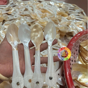 ช้อนไข่มุกเปลือกหอยธรรมชาติสีชมพูสุดหรูพร้อมโลโก้แบบกำหนดเอง - Product Image 1