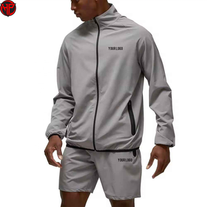 Conjunto de Pantalones Cortos de Nylon Personalizados para Hombre, Estilo Urbano de Verano, Traje Deportivo Bordado con Patrón Sólido, Conjunto de Pantalones Cortos Cortavientos - Product Image 5