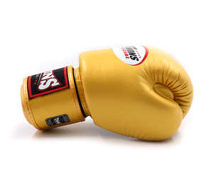 Gants de boxe de haute qualité personnalisés avec logo et sangle, 100% cuir véritable, meilleurs équipements d'entraînement et de sparring pour la boxe MMA et la salle de sport - Product Image 6