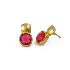 Boucles d'oreilles clous carrées en plaqué or avec pierres précieuses fuchsia rose, bijoux d'amour pour anniversaire et mariage, cadeau pour femme - Product Image 3