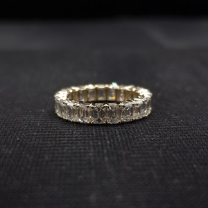 Anillo de Oro Elegante para Mujer, Diseño Minimalista y Estilizado, Joyería Ligera para Uso Diario, Idea de Regalo para Boda, Compromiso o Fiesta - Product Image 1