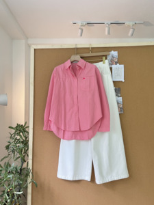 Camisa de Algodón Caqui de Manga Larga para Mujer, Corte Estándar, Estilo Casual con Botones y Bolsillos, Talla Única, Primavera/Verano, Venta al Por Mayor, Marca SUBICI - Product Image 2