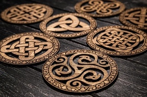 Juego de Posavasos de Madera con Diseño Celta, Cortados con Láser, Resistentes al Calor, con Nudos Intrincados, Decoración de Mesa, Regalo - Product Image 3