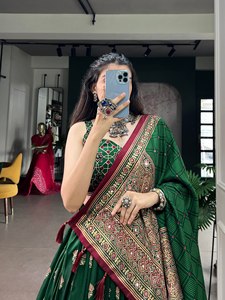 <b>Green</b> <b>Silk</b> Saree With Red Border And Embroidery For Women Wedding Wear India Pakistan Style Floor Length Regular Fit - Product Image 1