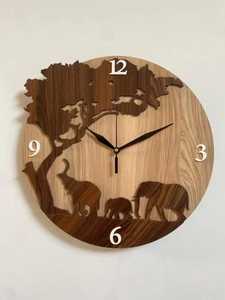Horloge de bureau ronde en bois massif nordique, chiffres gravés, horloge analogique silencieuse à quartz, horloge de table moderne minimaliste pour bureau - Product Image 6