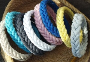 Bracelet en corde tressée nautique de haute qualité, motif chevrons, bracelet en cordon tressé marin, élégant et magnifique - Product Image 1