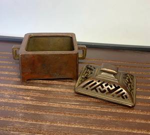 เตาเผาเครื่องหอมอโรม่าบาคูร์ สำหรับไม้กฤษณา ดีไซน์หรูหรา พรีเมียม - Product Image 3