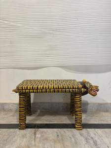 Table basse en bois sculptée à la main en forme de tigre, tabouret en forme d'animal, table tigre peinte à la main, table basse en bois artisanale en forme d'animal - Product Image 3