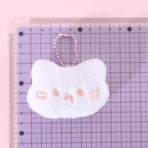 Lindo Llavero de Peluche con Cara de Gato, Colgante de Gatito Bordado Suave y Esponjoso con Cadena de Cuentas para Decoración de Mochilas y Pequeños Regalos - Product Image 3