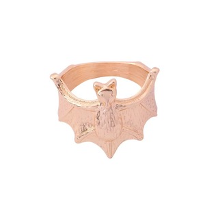 แหวนผ้าเช็ดปากรูปมือสีดำสุดหลอน ดีไซน์แบบโกธิคสุดสยอง สำหรับตกแต่งโต๊ะวันฮาโลวีน ธีมปาร์ตี้สยองขวัญ และการจัดตกแต่งที่น่าขนลุก - Product Image 4