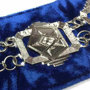 Chaîne de col maçonnique Blue Lodge, en métal plaqué argent, avec support de bijou décoratif et doublure en velours, pour officiers en cérémonie - Product Image 4