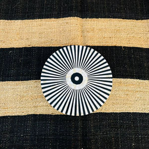 Mesa de Cajones con Incrustaciones de Hueso de ILAHI, Diseño Moderno con Detalles de Ágata, Almacenamiento de Tres Niveles, Mueble Portátil para Sala de Estar/Hogar - Product Image 1