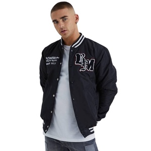 ROMEO INDUSTRY Venta al por mayor de fábrica Chaquetas bomber de béisbol de invierno personalizadas de alta calidad para hombre, estilo urbano, con parte delantera de lana y piel de oveja - Product Image 1