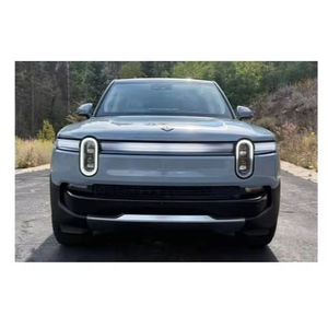 Obtenez la meilleure offre sur une Rivian R1T Adventure Edition d'occasion 2025 - Product Image 1