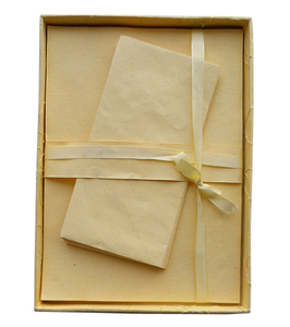 Papel reciclado de algodón, 10 hojas de carta A4 + 5 sobres, empaquetados en una caja a juego, juego de papelería - Product Image 1