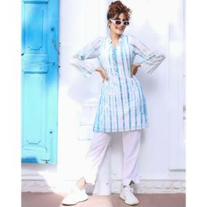 Conjunto de Kurta Informal Azul Cielo con Estampado Tie-Dye y Mangas Tres Cuartos, Talla XS - Product Image 6