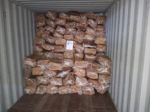 Produit le plus vendu 2025 Quantité en gros CAOUTCHOUC NATUREL FEUILLE CÔTEUSE FUMÉE RSS3 Excellent prix de l'usine locale au Vietnam - Product Image 3