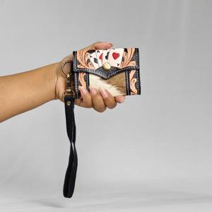 Tarjetero de Cuero Genuino Hecho a Mano con Estampado de Dibujos Animados, Cierre a Presión Estilo Vintage, Cartera Corta Unisex - Product Image 2