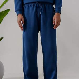 Ensemble de survêtements et sweats à capuche décontractés en coton et polyester 100 % personnalisés avec logo pour hommes – Fabricant OEM/ODM - Product Image 3