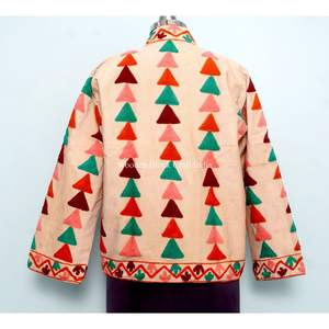 Veste d'hiver en coton brodée à la main, respirante, de style ethnique vintage, idéale pour les festivals - Product Image 5