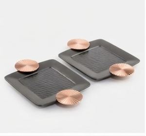 Ensemble de 2 plateaux de service en aluminium noir, vaisselle de haute qualité, ustensiles de cuisine, plateau de service alimentaire, poignées en métal - Product Image 1