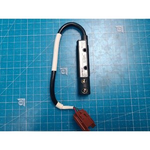 Sensor Fotoeléctrico de Ángulo Recto CUTLER-HAMMER 1310rs1334, Usado, Piezas de Equipos Semiconductores Legacy - Product Image 1