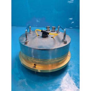 Carcasa de Lámpara TEL MBB-830 para Procesos Térmicos, Usada como Nueva, Piezas de Equipos Semiconductores Legados - Product Image 1
