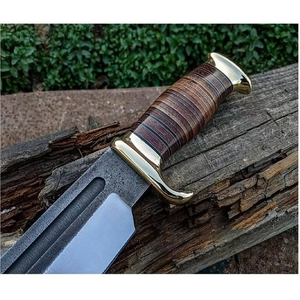 Cuchillo Bowie Hecho a Mano de Acero D2 con Mango de Cuero, Guardacuchillo de Latón y Funda de Cuero Fino, Cuchillo Vikingo, Cuchillo para Exteriores - Product Image 2