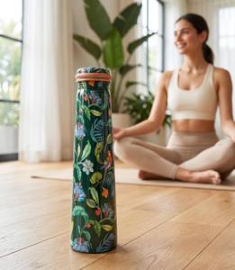 Botella de Agua Metálica con Diseño Floral y Tapa, Portátil para Uso en Exteriores, Botella de Agua de Cobre con Estampado Único, Compre Directamente del Proveedor - Product Image 2