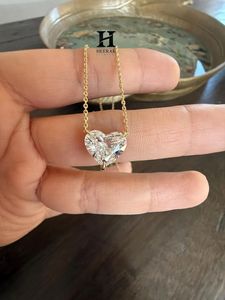 Pendentif solitaire en diamant de laboratoire taille cœur certifié IGI, or jaune 14 carats, collier cœur romantique pour femme, bijoux fins - Product Image 4