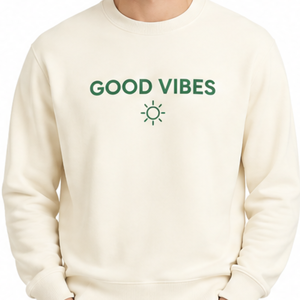 Sudadera Personalizada OEM Color Marfil con Serigrafía Verde Oscuro y Eslogan 'Good Vibes' Cuello Redondo Casual - Product Image 2