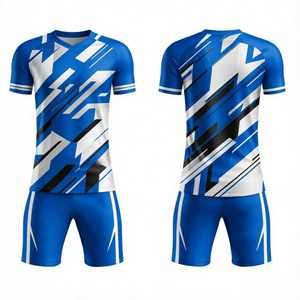 Tenue de football personnalisée pour hommes : Maillot et short de football, vêtements de sport performants, matière légère à séchage rapide, impression d'équipe - Product Image 6