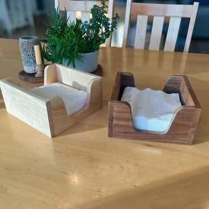 Porta Servilletas de Madera Rústico Hecho a Mano |   Organizador de Mesa Portátil para Mesa de Comedor, Decoración de Cafetería y Restaurante - Product Image 1