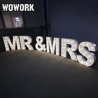 WOWORK Vente en gros de lettres géantes en métal extensibles et pliables avec éclairage LED pour la décoration d'événements d'anniversaire