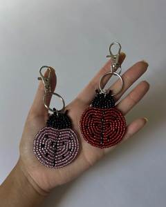 Magnífico arte de bordado que combina la artesanía tradicional con un estilo moderno. Hermoso trabajo de mano decorado con Shi. - Product Image 2