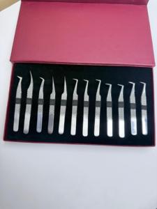 Ensemble de pinces à cils en acier inoxydable argenté avec pointe dentelée de précision, poignée diamantée, anti-magnétique, bande noire, emballage en boîte - Product Image 4