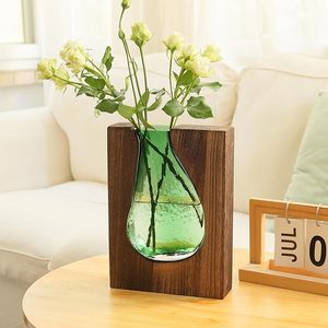 Vase à fleurs en verre vert Art Déco fait main, centre de table pour la décoration de la maison et des hôtels - Product Image 3