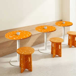 Mesa de Centro de Plástico Reciclado, Diseño Moderno, Impermeable, Duradera, Ecológica, Fácil de Limpiar, con Marco Metálico, Mueble para el Hogar, Escuela, Sala de Estar - Product Image 5