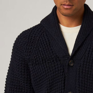 Cardigans pour hommes au style intemporel avec tissu confortable et coutures durables pour un usage quotidien - Product Image 3