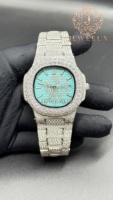 Montre Hip Hop en Moissanite et Diamants avec Finition Bijoux de Luxe pour Défilés de Mode, Vidéos Musicales et Spectacles Scéniques à Vendre
