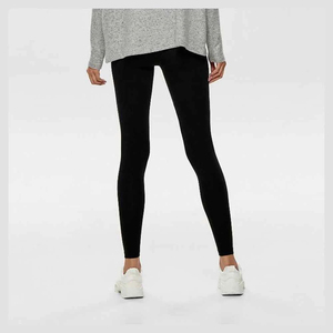 Leggings de sport pour femmes en polyester et élasthanne, pantalons de yoga durables en polyester et élasthanne, leggings grande taille pour femmes en provenance du Pakistan - Product Image 5