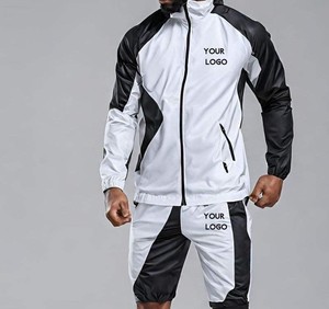 Survêtement d'hiver uni léger à capuche avec cordon de serrage coupe-vent pour hommes – Vente en gros - Product Image 1