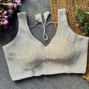 Blusa sin mangas de seda a la moda con cuentas, moti y cristales, con espalda acolchada y cierre de gancho - Colección de exportación de moda femenina - Product Image 5