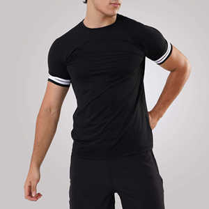 เสื้อยืดผู้ชายแขนสั้นทรงเข้ารูป แห้งเร็ว ผ้าเรียบ สไตล์ลำลอง สำหรับขายส่ง - Product Image 2