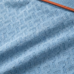 Polo de Punto con Estampado Geométrico Azul Claro para Hombre, Manga Corta, Estilo Casual - Product Image 4